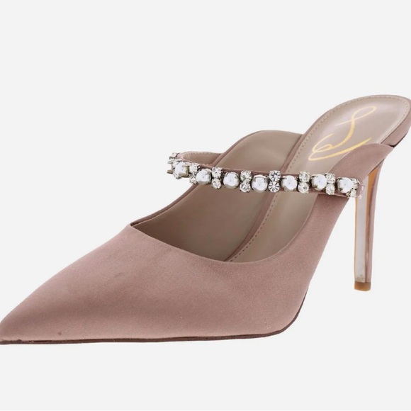 New women Sz 7.5M  evening glam  mules - Picture 4 of 17